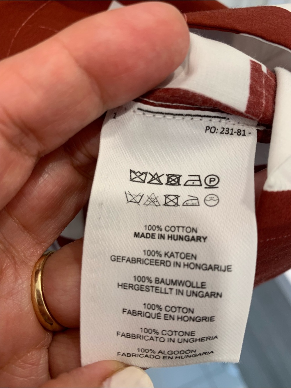 Dries Van Noten white and burgundy graphic short sleeve shirt. Size 46 IT - Picture 7 of 7